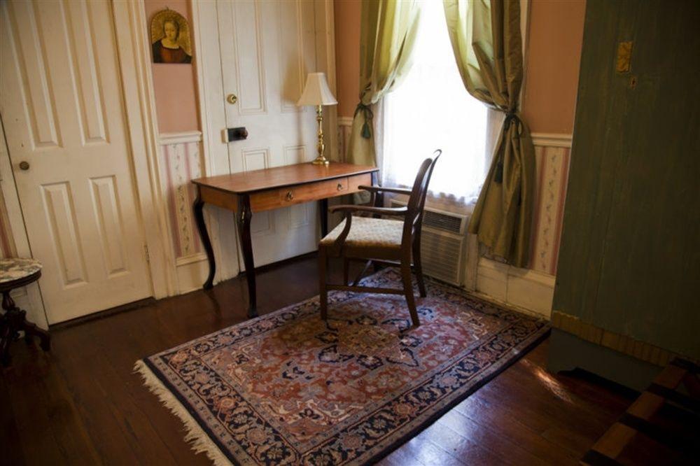 Fairchild House Bed & Breakfast Ню Орлиънс Екстериор снимка