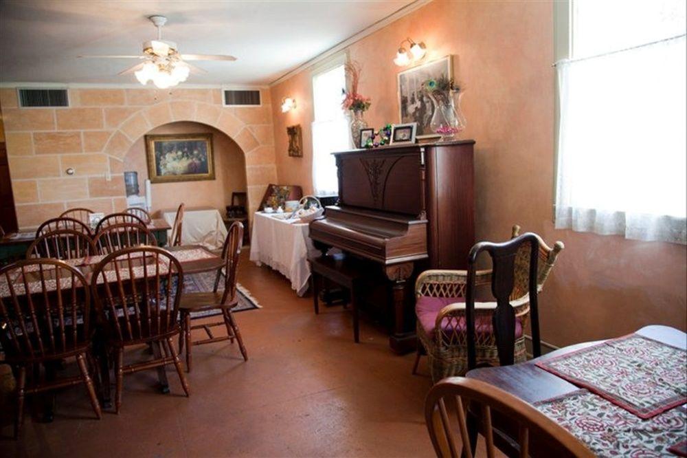 Fairchild House Bed & Breakfast Ню Орлиънс Екстериор снимка