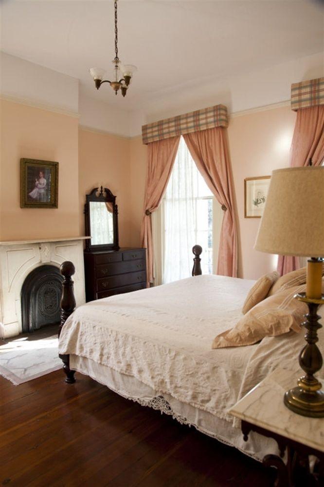 Fairchild House Bed & Breakfast Ню Орлиънс Екстериор снимка